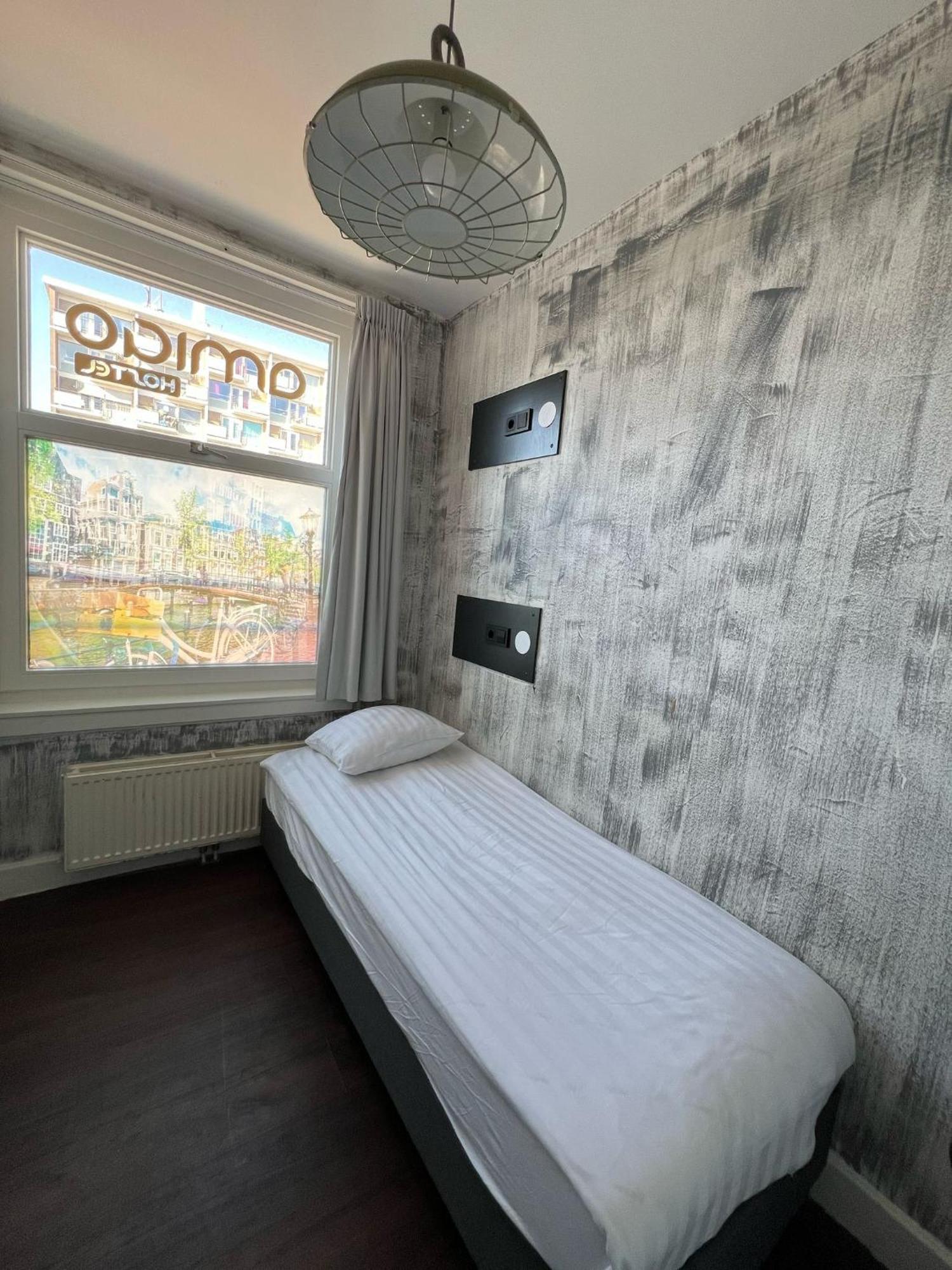 Amigo Budget Hotel Amsterdam Exterior photo