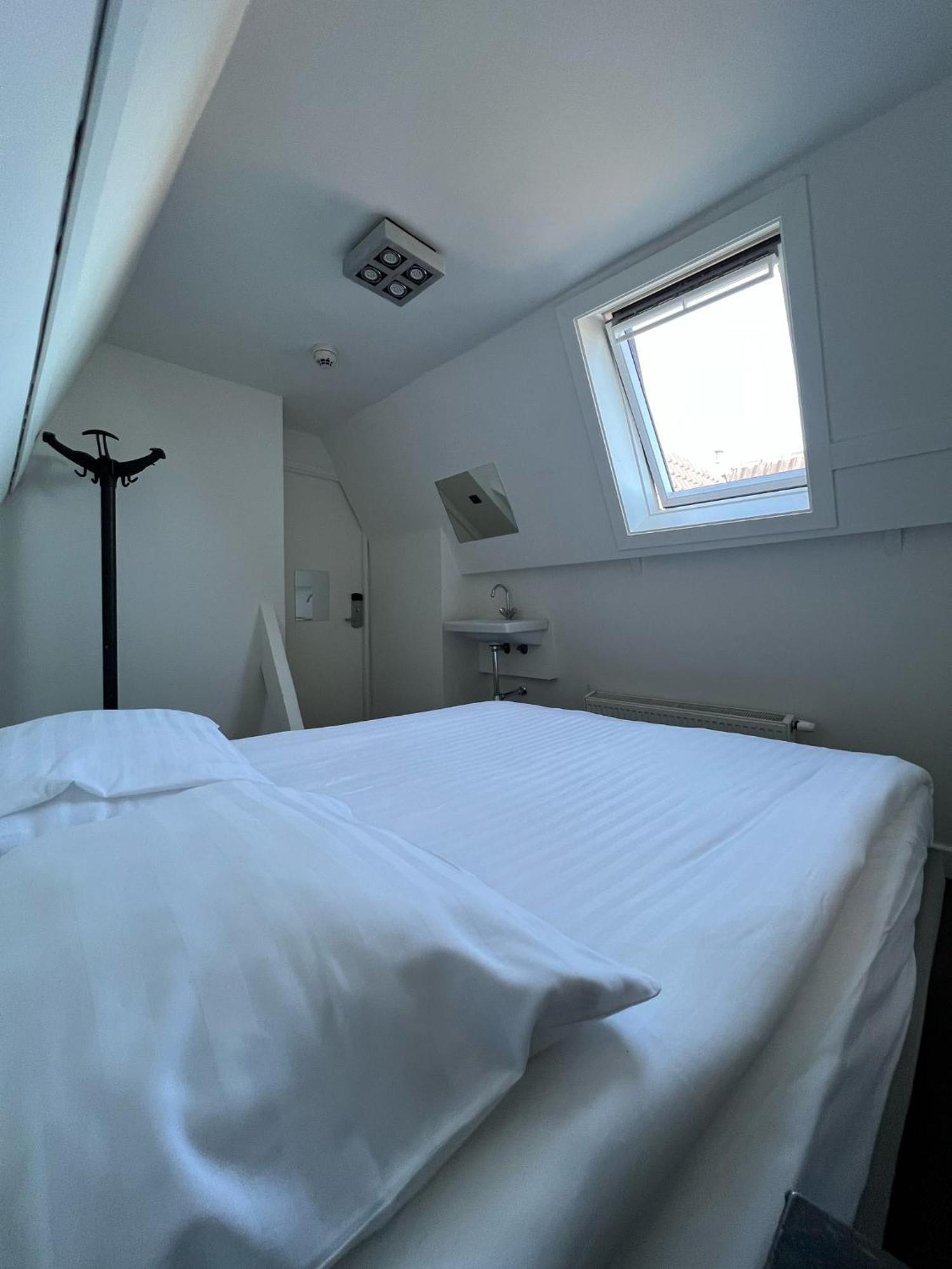 Amigo Budget Hotel Amsterdam Exterior photo