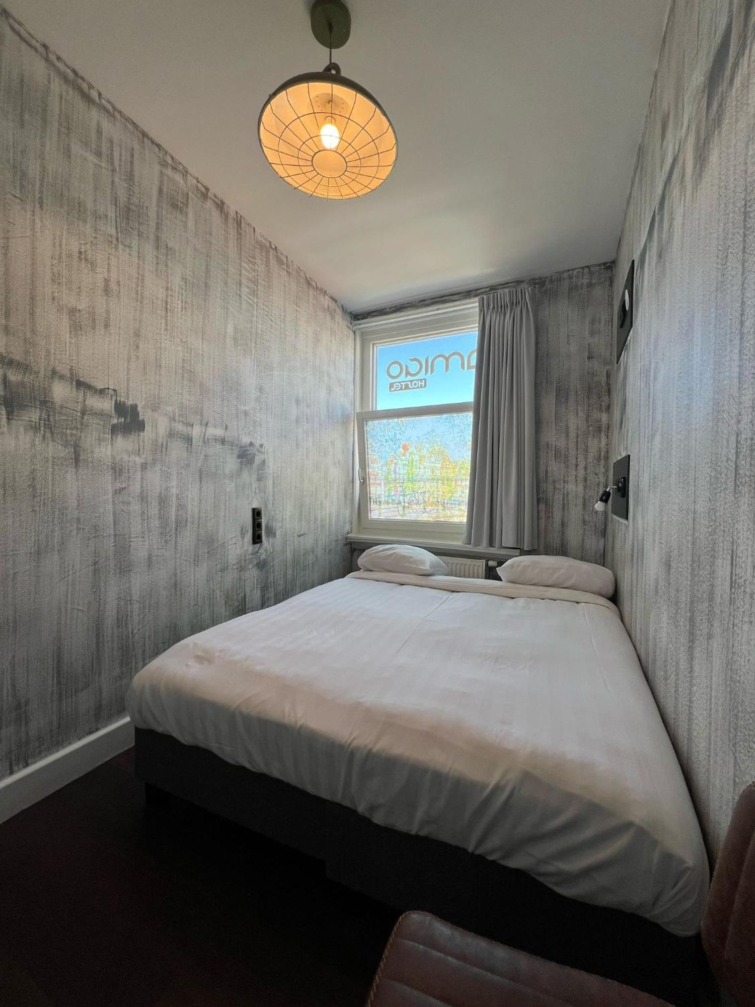 Amigo Budget Hotel Amsterdam Exterior photo